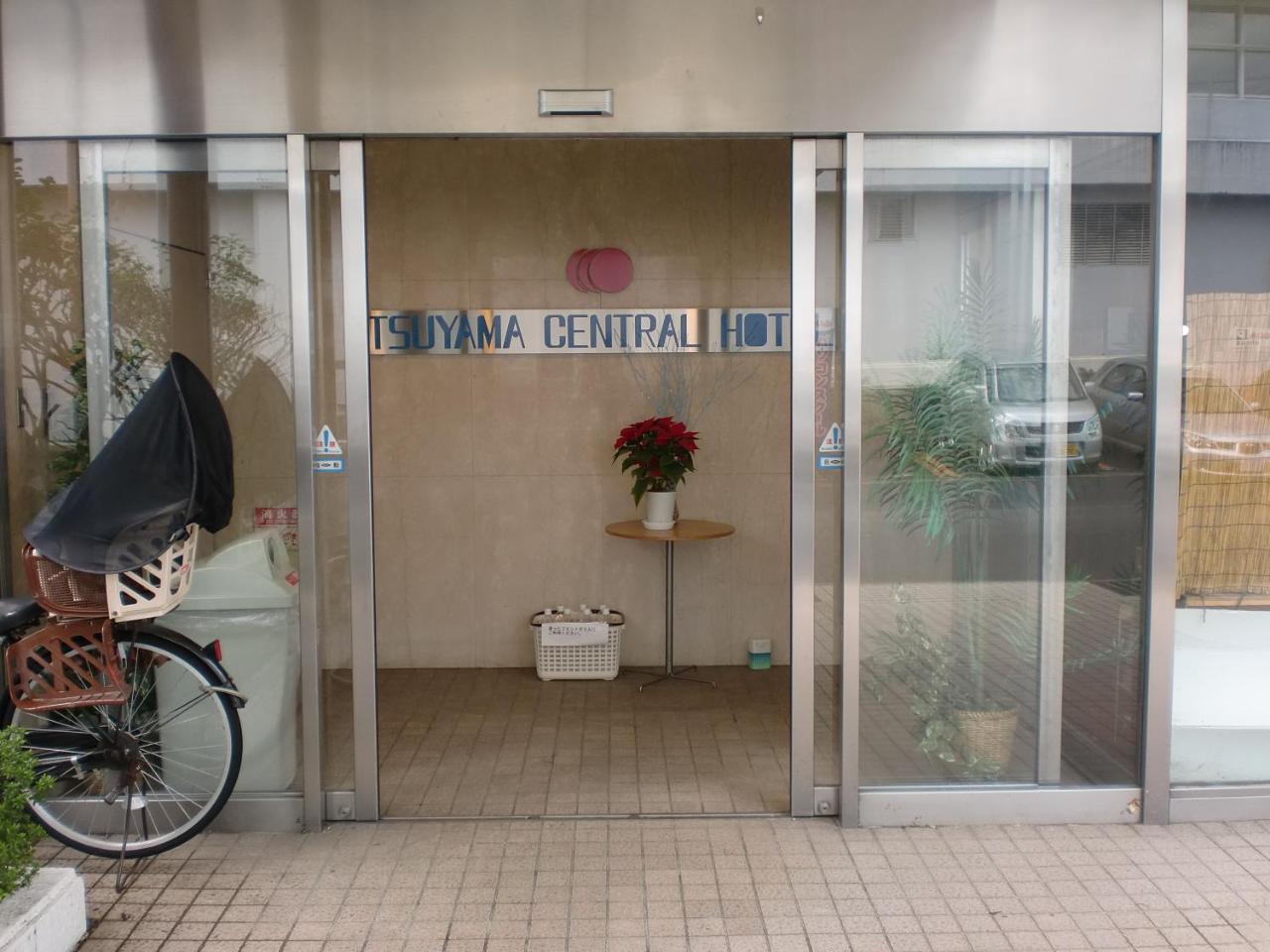 Tsuyama Central Hotel Townhouse Eksteriør bilde